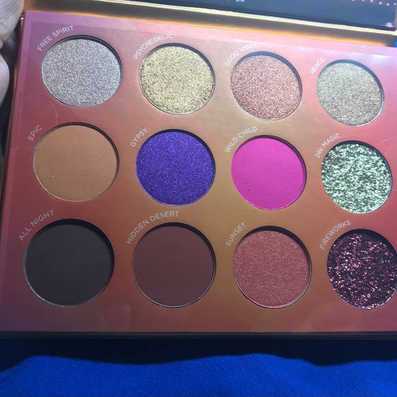 ❤️ NEW! Pur Festival 12- pressed pigments Palette - Picture 2 of 8